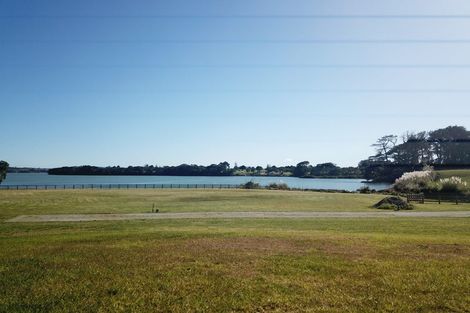 Photo of property in 17 Goble Road, Clarks Beach, 2679