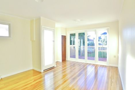 Photo of property in 14 Fairleigh Avenue, Mount Albert, Auckland, 1025