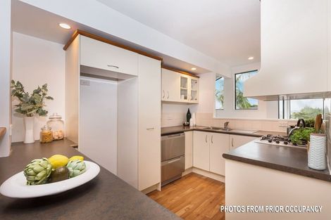 Photo of property in 4/262 Onewa Road, Birkenhead, Auckland, 0626