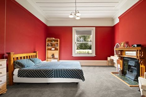 Photo of property in 66 Riverbank Road, Inch Clutha, Kaitangata, 9281