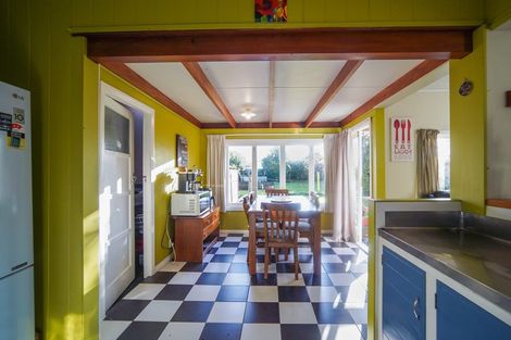 Photo of property in 54 Grey Street, Marton, 4710