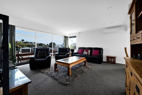 Photo of property in 5 Handley Place, Glen Avon, New Plymouth, 4312