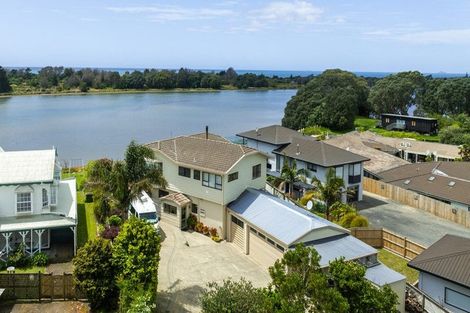 Photo of property in 16 Pohutukawa Drive, Athenree, Katikati, 3177