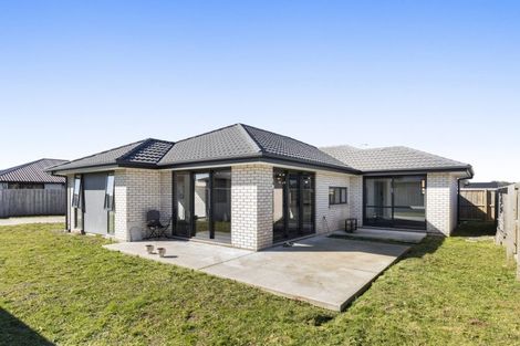 Photo of property in 13 Joslen Way, Kaiapoi, 7630