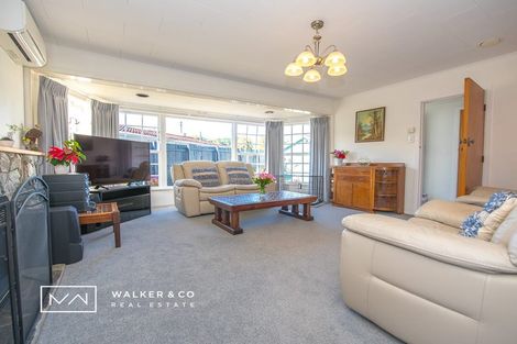 Photo of property in 35 Mountbatten Grove, Clouston Park, Upper Hutt, 5018