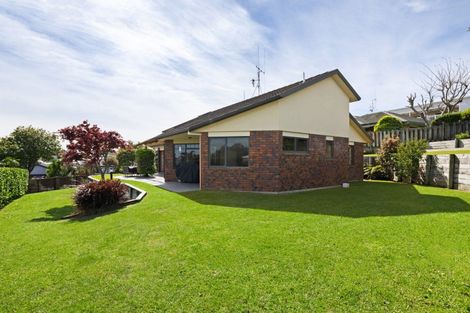 Photo of property in 12 Bayvista Close, Welcome Bay, Tauranga, 3112