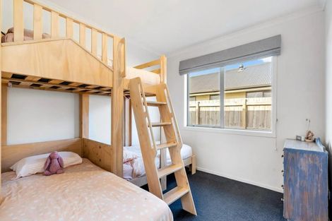 Photo of property in 76 Stace Hopper Drive, One Tree Point, 0118