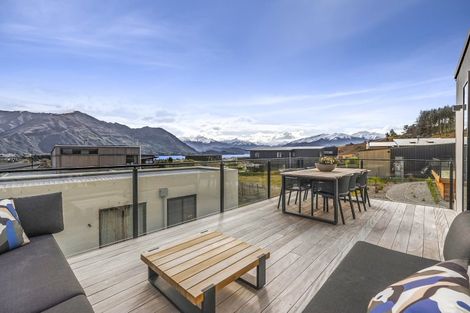 Photo of property in 9 Mills Road, Wanaka, 9305