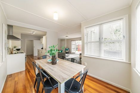 Photo of property in 5 John Street, Stokes Valley, Lower Hutt, 5019