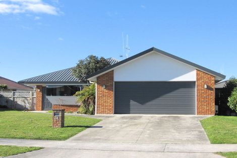 Photo of property in 28 Cate Road, Rototuna North, Hamilton, 3210