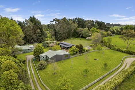 Photo of property in 646 No 2 Line, Fordell, 4572