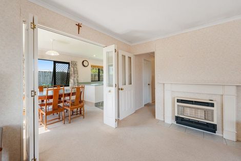 Photo of property in 77 Lyndhurst Street, Takaro, Palmerston North, 4412