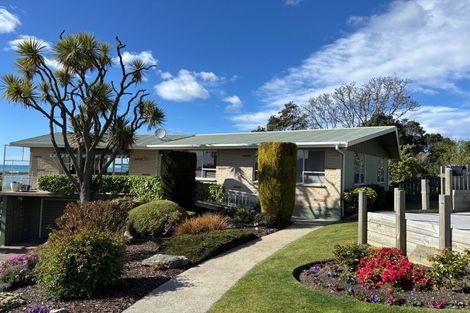 Photo of property in 1 Ashburn Street, Oamaru North, Oamaru, 9400