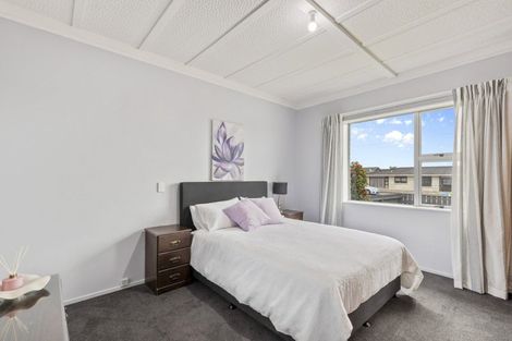Photo of property in 27 Tukapa Street, Westown, New Plymouth, 4310