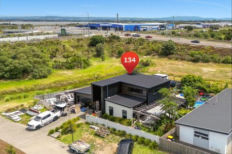 Photo of property in 134 Coast Boulevard, Papamoa Beach, Papamoa, 3118