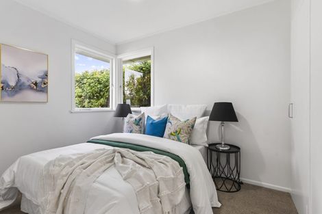 Photo of property in 11 Royal Arch Place, Rosehill, Papakura, 2113