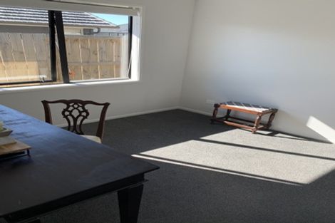 Photo of property in 18 Fearnley Grove, Pyes Pa, Tauranga, 3112