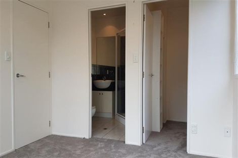 Photo of property in 2h/175 Hurstmere Road, Takapuna, Auckland, 0622