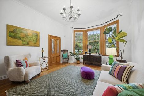 Photo of property in 17 Park Street, Thorndon, Wellington, 6011