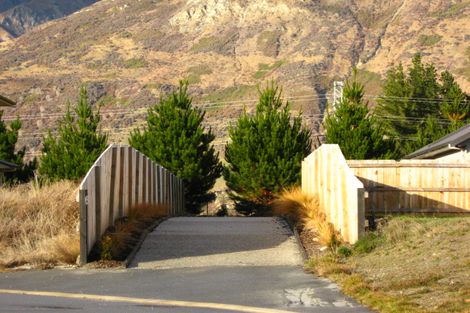 Photo of property in 8 Mystery Grove, Lake Hayes, Queenstown, 9304