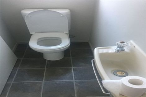 Photo of property in 19 Rosewarne Crescent, Glendene, Auckland, 0602