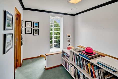 Photo of property in 14 Marina Grove, Hutt Central, Lower Hutt, 5010