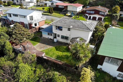 Photo of property in 15 Rembrandt Avenue, Tawa, Wellington, 5028