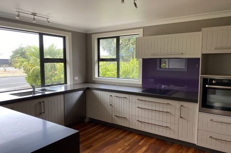 Photo of property in 280 Clifton Road, Te Awanga, 4102