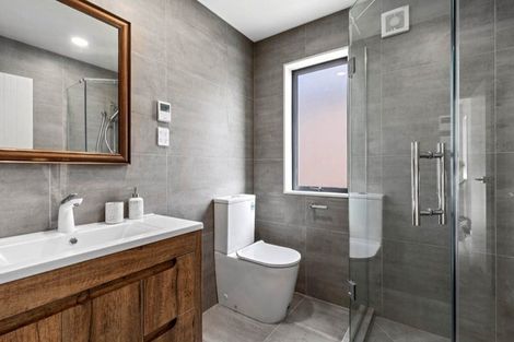 Photo of property in 47 Sunnyheights Road, Orewa, 0931