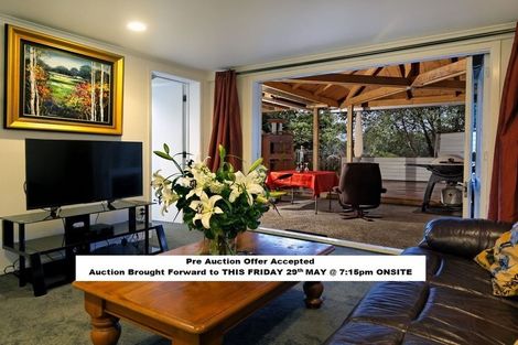 Photo of property in 315 Sturges Road, Henderson Valley, Auckland, 0612