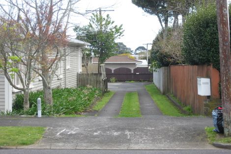 Photo of property in 3/15 Holsworthy Road, Lower Vogeltown, New Plymouth, 4310