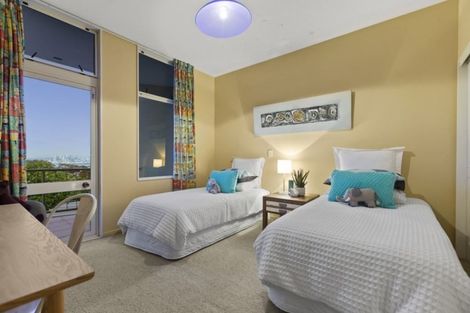 Photo of property in 10 Bragato Place, Chatswood, Auckland, 0626