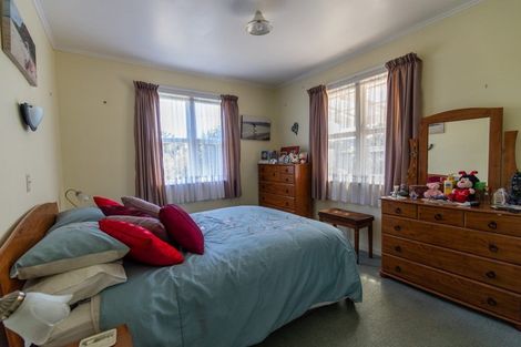 Photo of property in 37 Young Street, Morrinsville, 3300