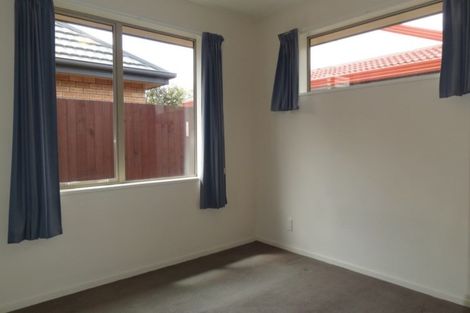 Photo of property in 2/1 Blairdon Place, Bishopdale, Christchurch, 8053