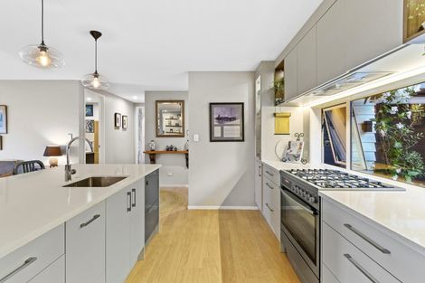 Photo of property in 33 Mervyn Place, Ohauiti, Tauranga, 3112