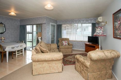 Photo of property in 2/401 Market Street South, Hastings, 4122