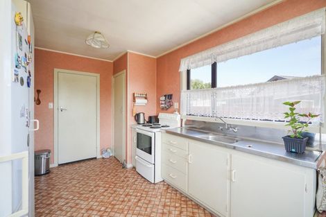 Photo of property in 42 Aloway Street, Wallacetown, 9816