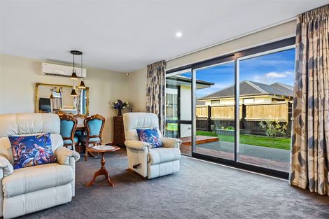 Photo of property in 9 Saint James Place, Rangiora, 7400