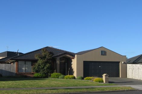 Photo of property in 84 Redcastle Drive, East Tamaki, Auckland, 2013