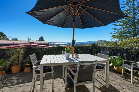 Photo of property in 2 Exeter Place, Tihiotonga, Rotorua, 3015