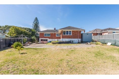 Photo of property in 171a Titirangi Road, New Lynn, Auckland, 0600