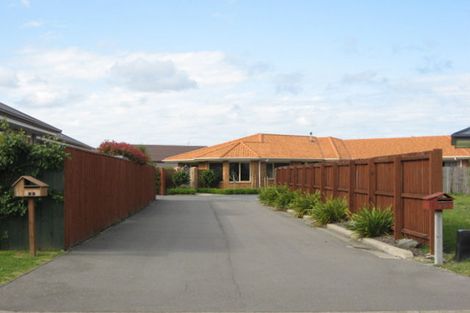 Photo of property in 25 Hawkins Place, Rangiora, 7400