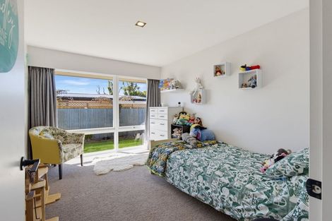 Photo of property in 52 Cavendish Road, Casebrook, Christchurch, 8051