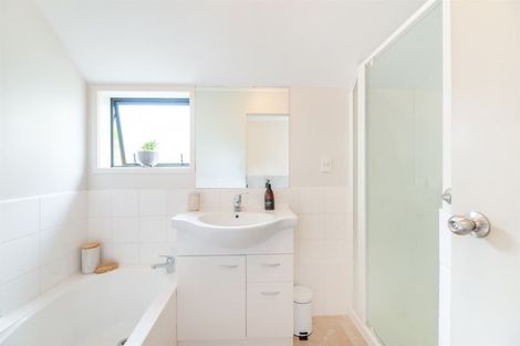 Photo of property in 41 Barnea Circle, Glen Eden, Auckland, 0602