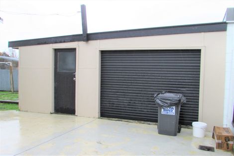 Photo of property in 2/10 Ponderosa Grove, Maoribank, Upper Hutt, 5018