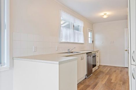 Photo of property in 4 Lovelock Street, Dallington, Christchurch, 8061