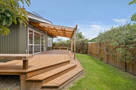 Photo of property in 46 Beach Road, Waikawa, Picton, 7220
