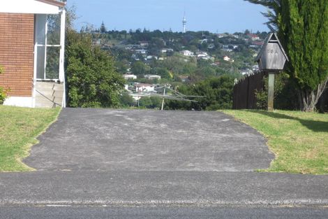 Photo of property in 1/58 Manuka Road, Glenfield, Auckland, 0629
