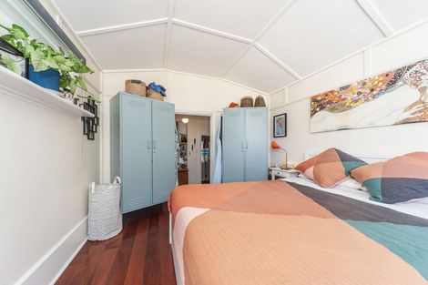 Photo of property in 83 Apu Crescent, Lyall Bay, Wellington, 6022