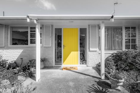 Photo of property in 2 Koromiko Road, Waikanae, 5036